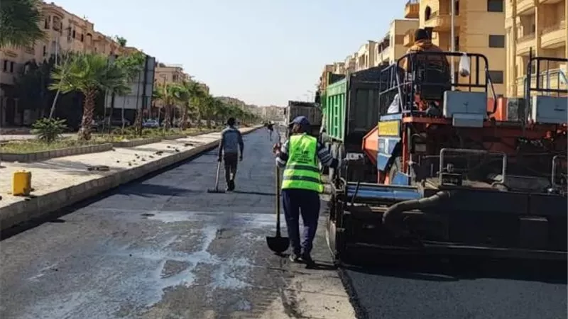 تعرف على أهم مشروعات الطرق وتطوير المحاور فى مدينة الشروق.. بالصور