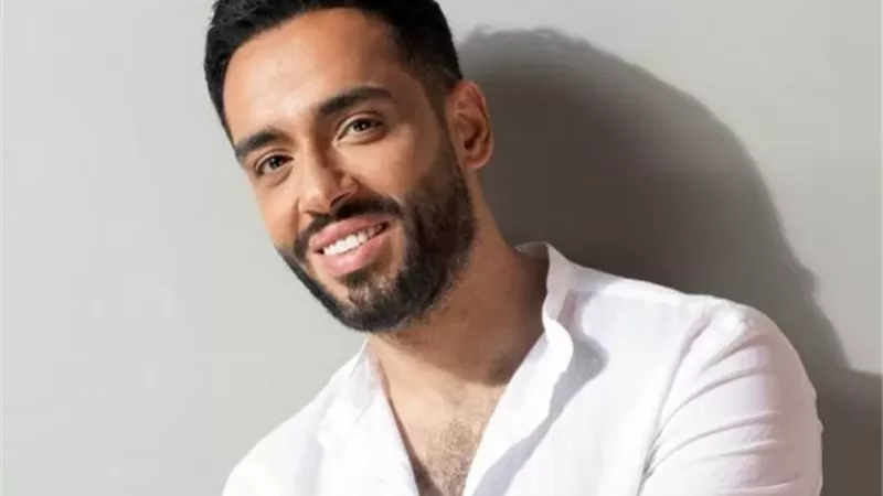 رامى جمال يروج لأحدث أعماله الغنائية