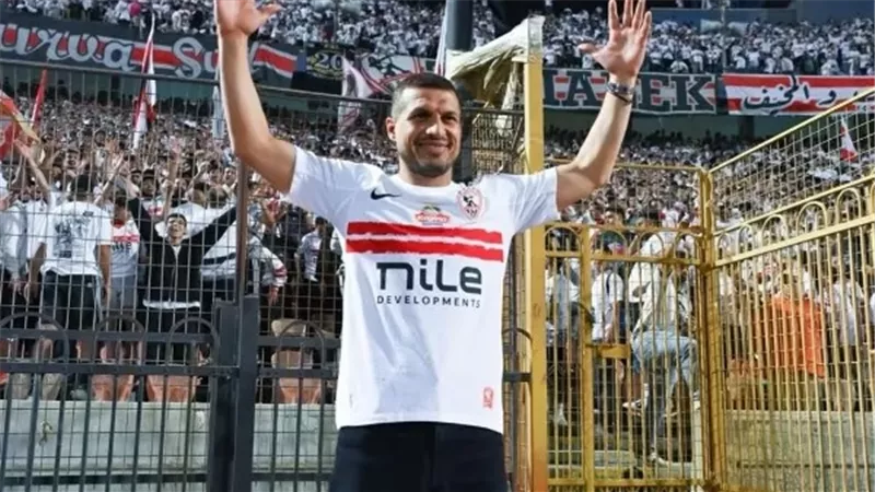 بعد إعلان اعتزاله.. طارق حامد يدخل حسابات الزمالك للعمل الإداري