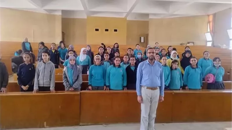 ندوات توعية حول قضايا العصر في مدارس الإسماعيلية