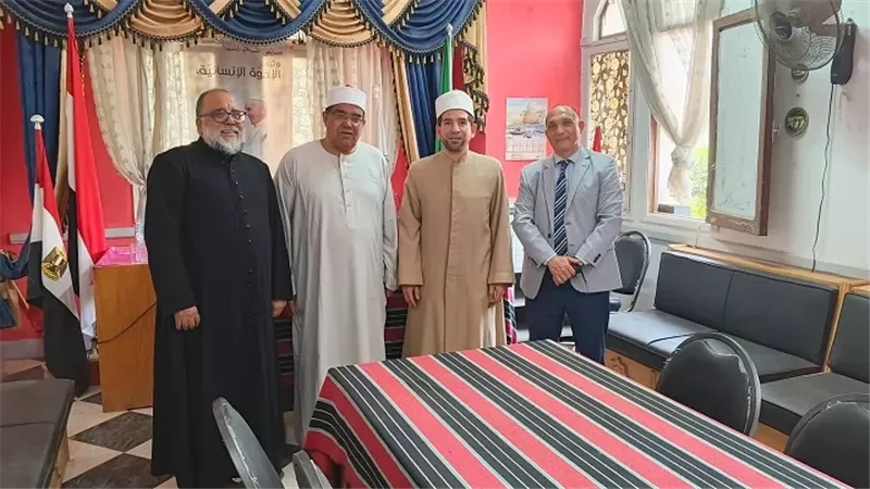 خريجي الأزهر بالمنيا يطلقون حملة لا للانتحار حياتك أمانة