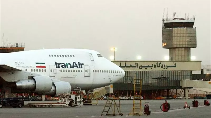 إيران تعلن استئناف الرحلات تدريجيًا وإعادة فتح المجال الجوي
