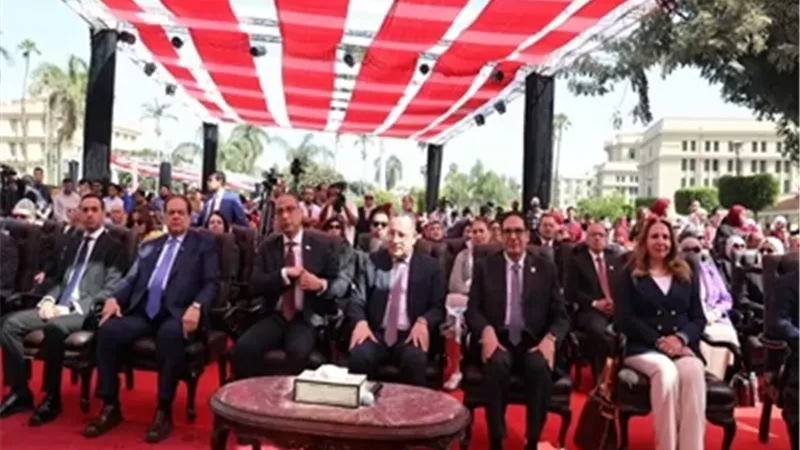 وزير التعليم العالي يفتتح ملتقى التوظيف والتدريب بجامعة القاهرة