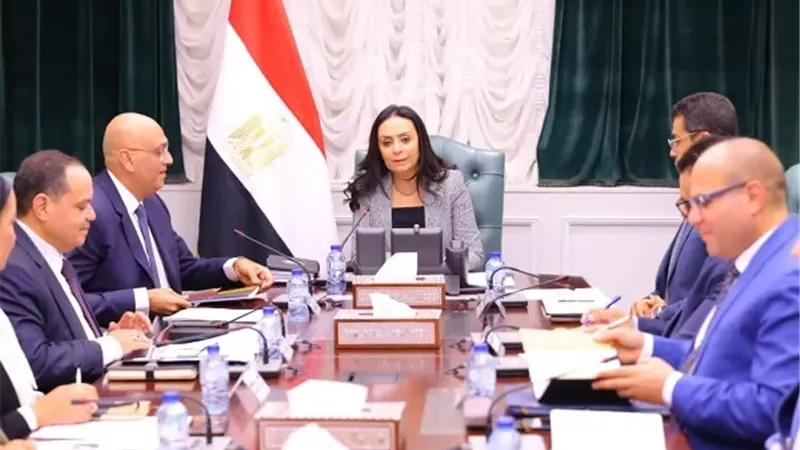 وزيرة التضامن: نعمل على إقامة مقر دائم لمعرض ديارنا للحرف اليدوية