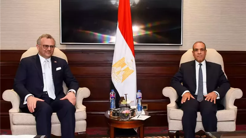 وزير الخارجية يستقبل كبير مستشاري الرئيس الأمريكي ويبحثان مستجدات