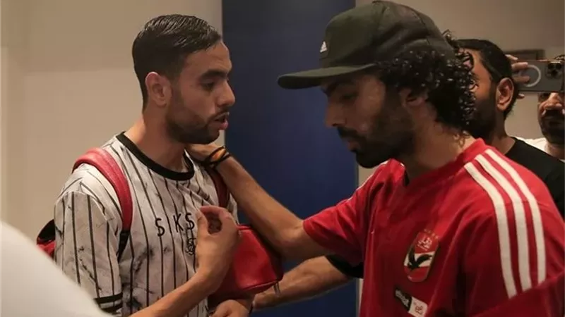إبراهيم عادل يكشف تفاصيل جديدة بشأن أزمة الشحات والشيبي