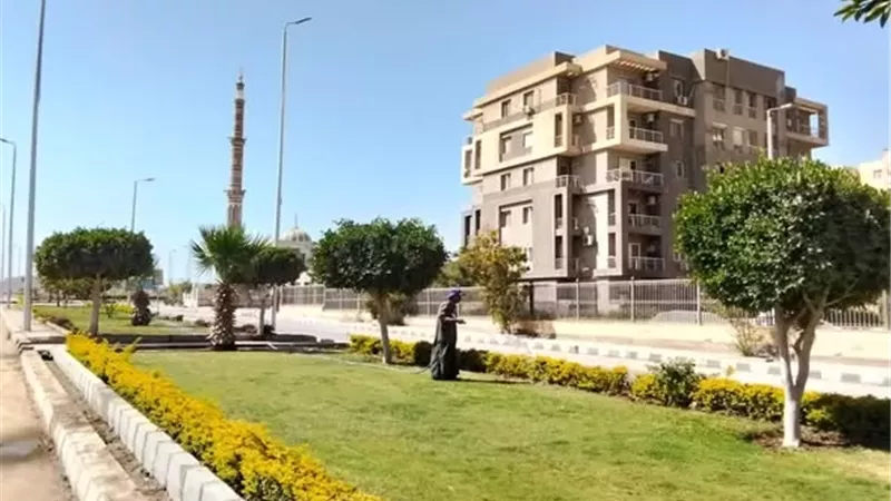وزيرة الإسكان تتابع تطوير ورفع كفاءة الطرق بالمدن الجديدة