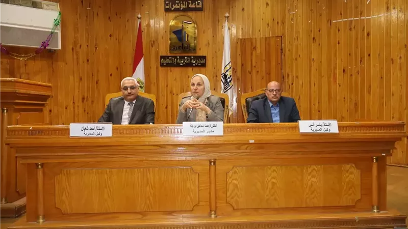 مدير تعليم القاهرة: لا تهاون فى الانضباط ولا أخطاء فى الامتحانات