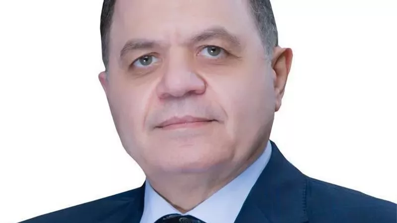 وزير الداخلية يهنئ وزير الدفاع ورئيس الأركان بذكرى تحرير سيناء