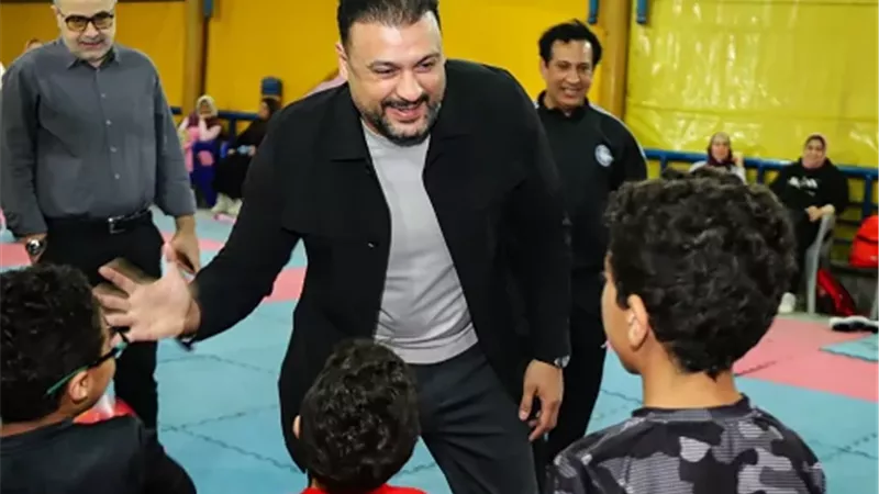 الغنيمى يجرى زيارة تفقدية لأسرة الكيك بوكس بنادي سموحة