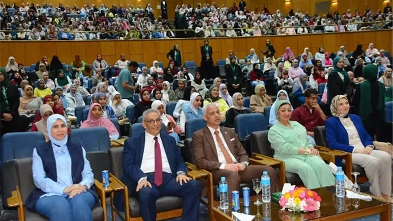 جامعة أسيوط تنظم يومًا تدريبيًا 