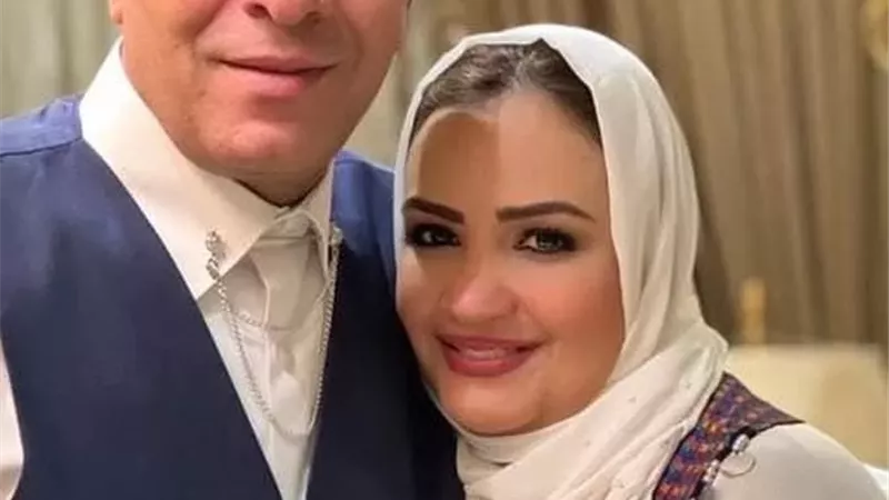 نقيب الموسيقيين يحتفل بذكرى زواجه