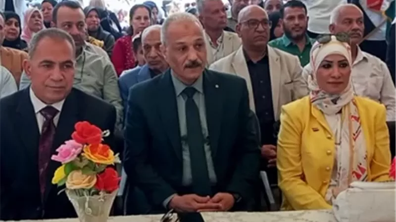 مهرجان ختام الانشطه يكرم الفائزين في أبو قرقاص