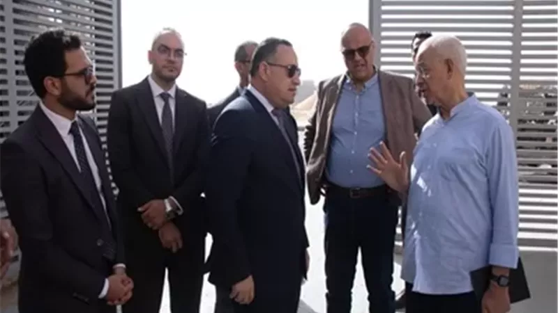 وزير التعليم العالي يتفقد الحرم الجديد لجامعة سنجور ببرج العرب