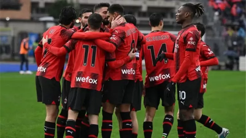 تشكيل ميلان لمواجهة يوفنتوس في الدوري الإيطالي.. لياو يقود الهجوم