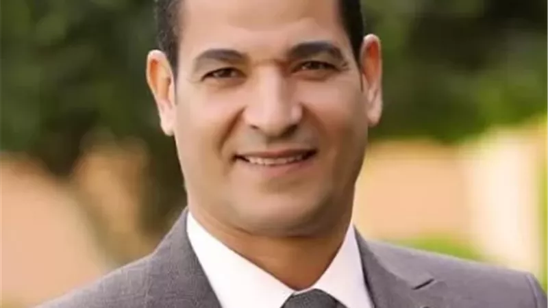 الدكتور محمد صالح هاشم يهنئ القيادة السياسية بعيد تحرير سيناء