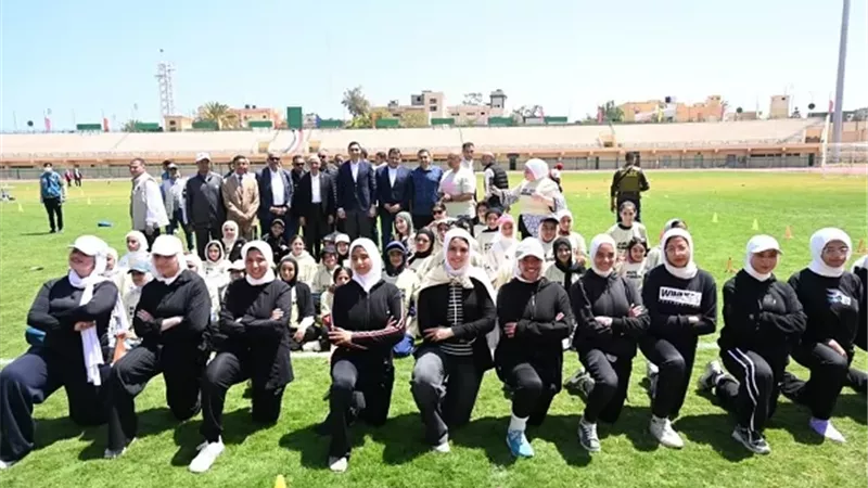وزيرالشباب والرياضة ومحافظ شمال سيناء يتفقدان حمام السباحةبالعريش