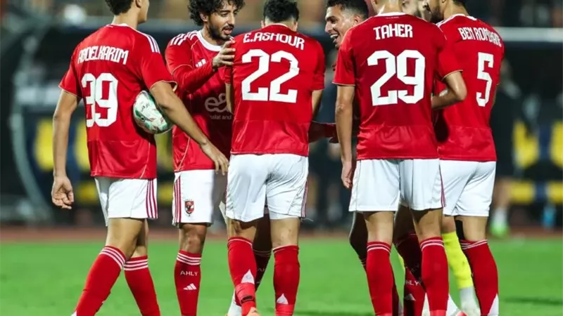 الأهلي يؤجل تنفيذ أي عقوبات مالية أو انضباطية ضد لاعبيه