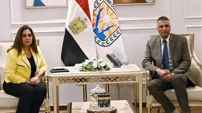 محافظ جنوب سيناء يستقبل وزيرة التنمية المحلية بمكتبه شرم الشيخ