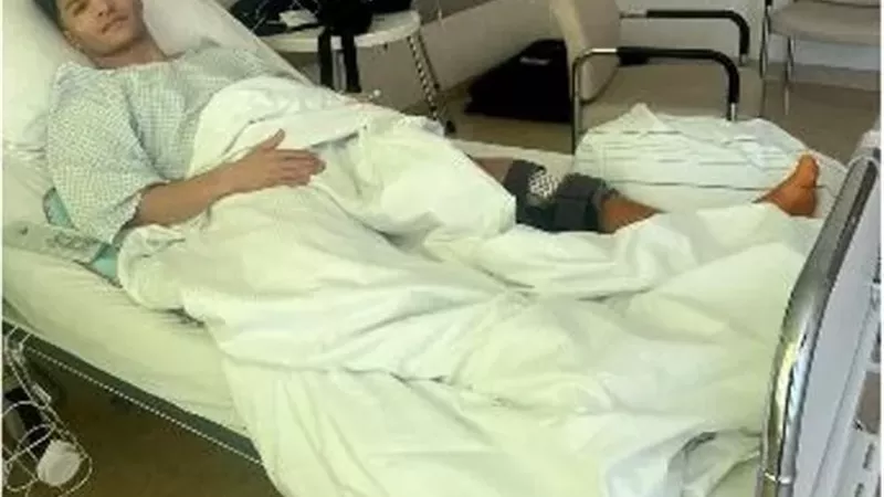إسلام عيسي يخضع لعملية جراحية بألمانيا.. وجهاز المنتخب يطمئن عليه