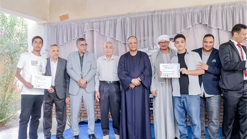 الحراجية الثانوية بقوص تحتفل بتخرج دفعة 2025/2026