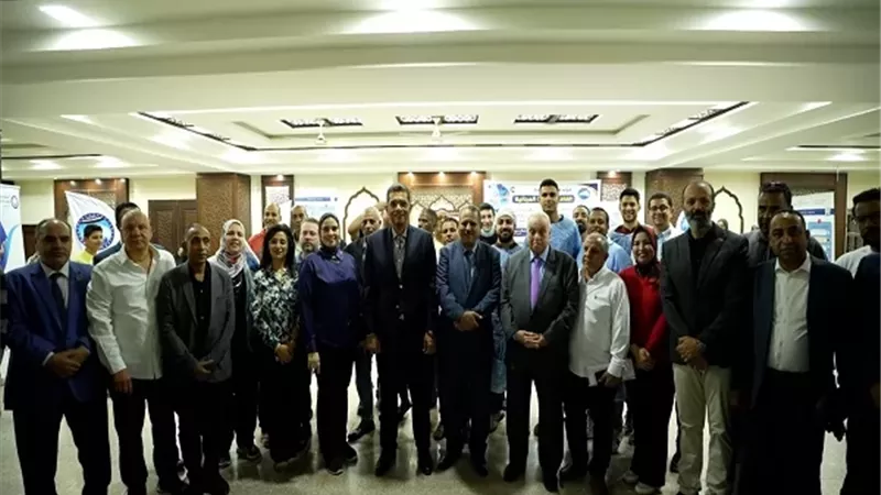 مستقبل وطن ينظم قافلة طبية بقاعة بمسجد الدهار الكبير بالبحرالاحمر