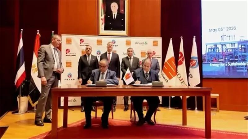 مصر والجزائر توقّعان مذكرة تفاهم بشأن شراء الزيت الخام