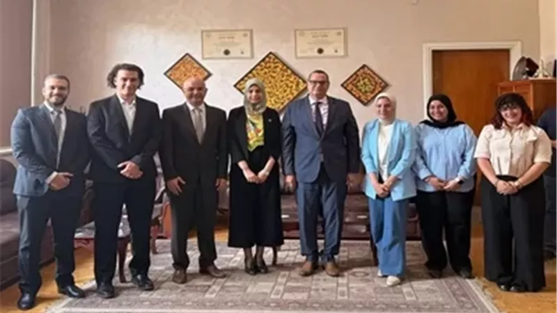 فريق حقوق عين شمس يتأهل لنهائي مسابقة محكمة صورية دولية
