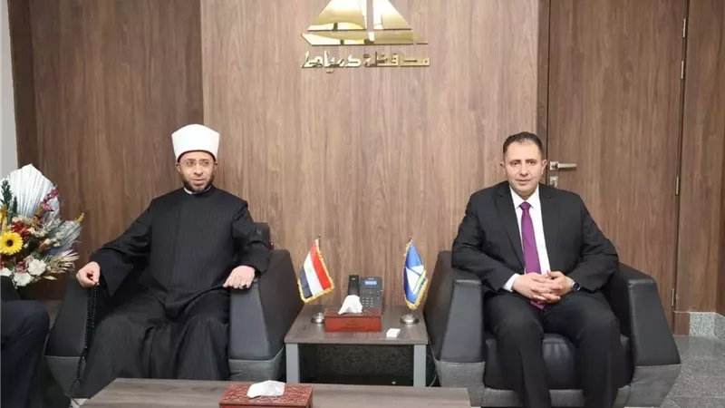 وزير الأوقاف ومحافظ دمياط يشاركان أبناء المحافظة احتفالات العيد القومي الـ776