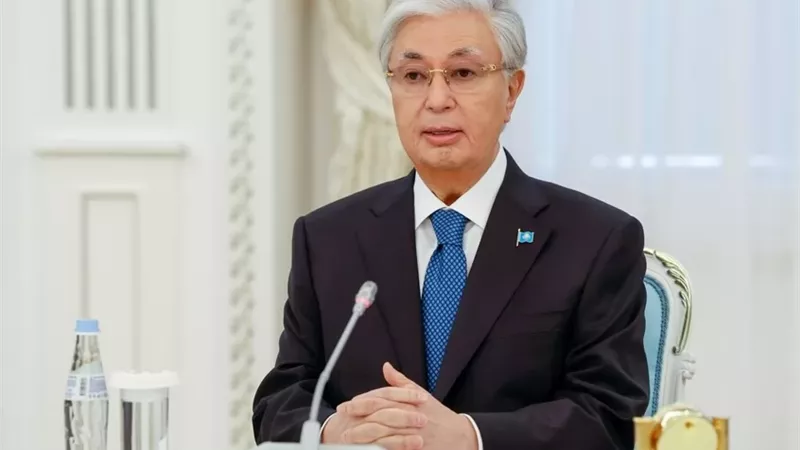 رئيس كازاخستان يصل إلى موسكو للمشاركة في احتفالات عيد النصر