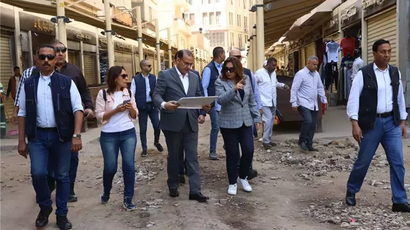وزيرة التنمية المحلية تتفقد أعمال تطوير المرحلة الثانية من سوق العتبة
