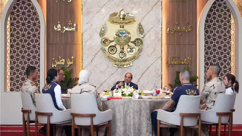 الرئيس السيسي يسجل رسالة شكر وتقدير لقادة القوات المسلحة
