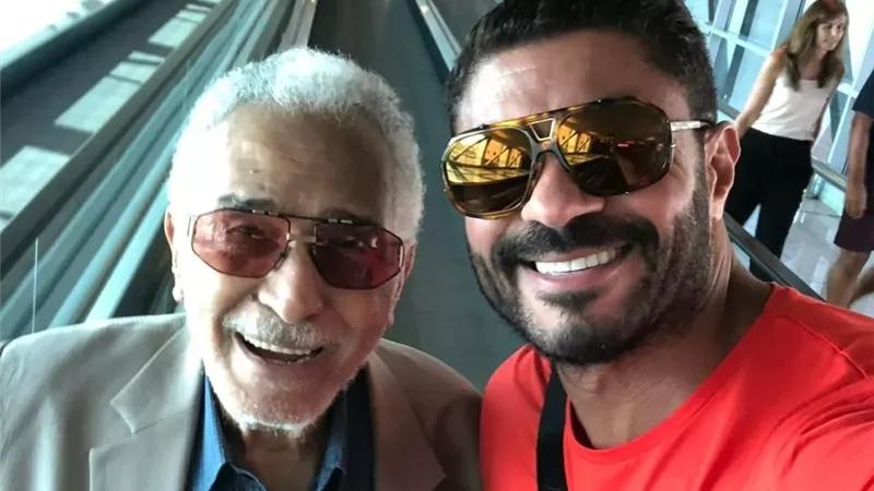 خالد سليم ينعى الفنان عبدالرحمن أبو زهرة