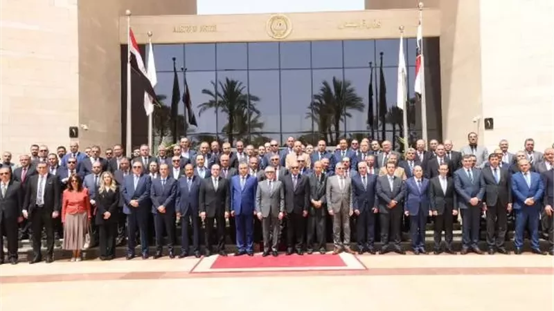 وزير العدل يفتتح أول دورة تدريبية لقضاة الجنايات