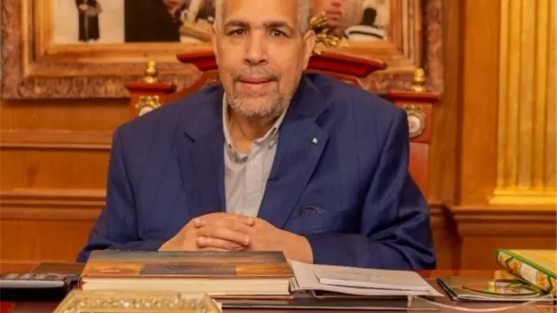 سيد جلال يكشف عن وجود وظائف خالية فى مدارس مودرن سكول.. بالصور