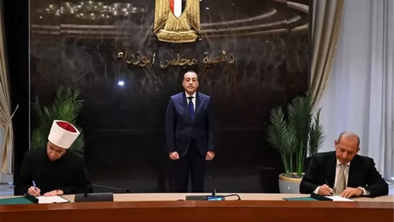 رئيس الوزراء يشهد توقيع بروتوكولي تعاون لتيسير صكوك الأضاحي