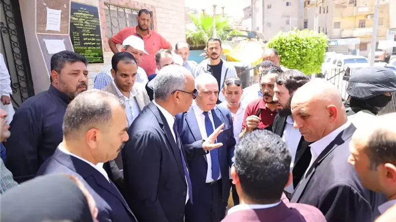 محافظ كفر الشيخ يشدد على سرعة إنجاز معاملات المواطنين