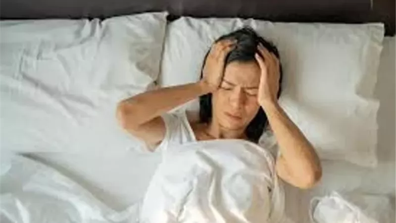 عادات مسائية تحرمك من النوم الهادئ