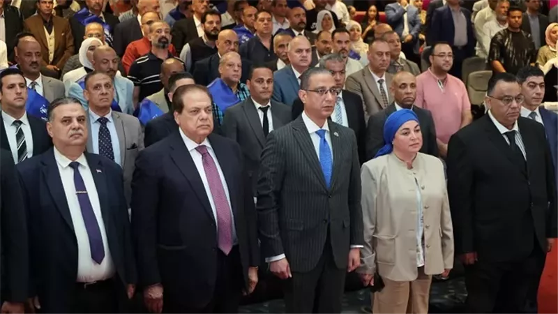 محافظ الجيزة يشهد احتفاللية تكريم 300 عامل