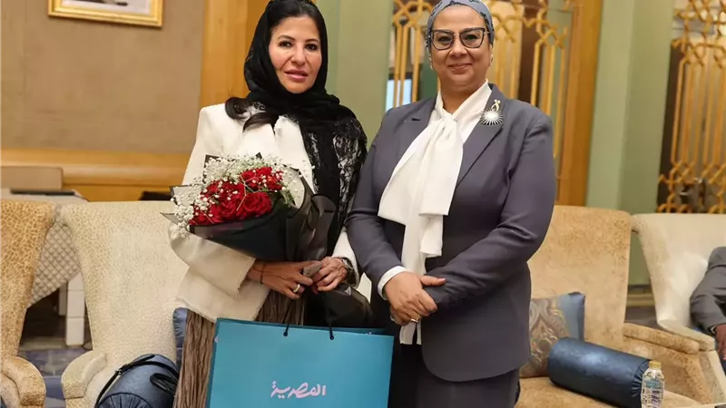 رئيسة القومي للمرأة تشارك فى تكريم أفنان الشعيبي