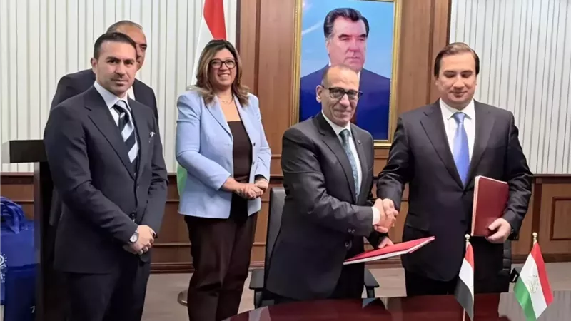 توقيع أول إتفاقية لخدمات النقل الجوى بين مصر وطاجيكستان