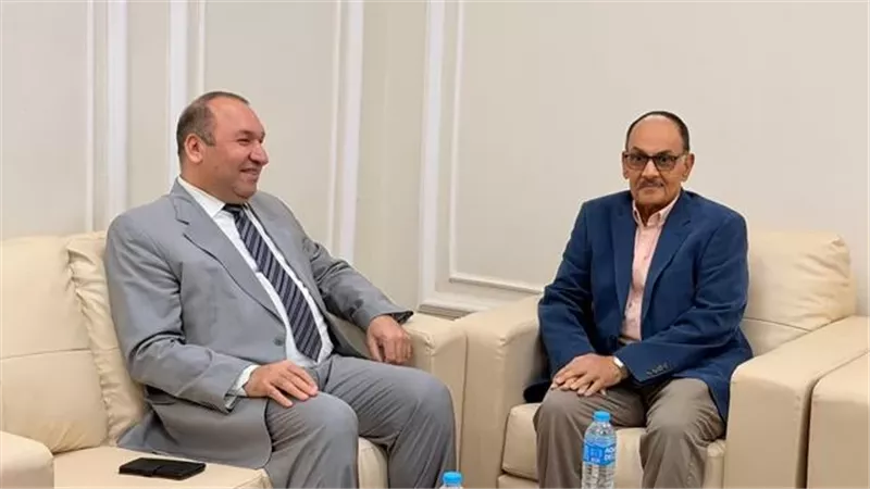 رئيس جامعة أسيوط الأهلية يستقبل أمين مجلس أمناء الجامعة
