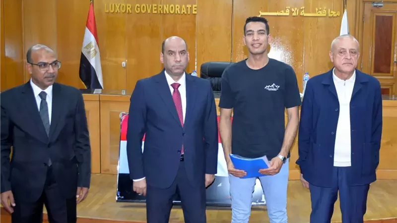 وزير العمل والمحافظ يطلقان شراكة للتشغيل والتدريب وتمكين ذوي الهم