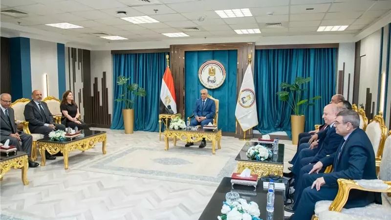 الإنتاج الحربي يوقع بروتوكول تعاون لتصنيع أجهزة الهايبر باريك محل