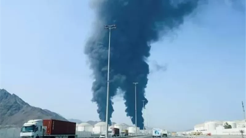 أبوظبي الإعلامي: حريق إثر هجوم بمسيرة على محطة براكة النووية