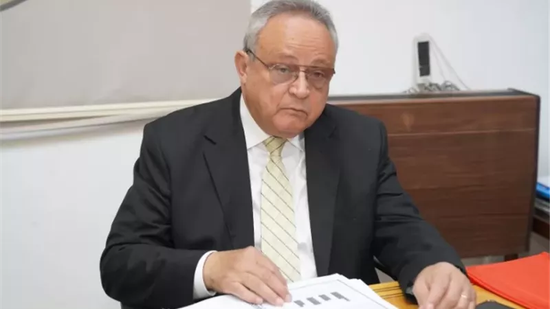 ٨أساتذة يتقدمون للترشح لمنصب عميد كلية الآداب بجامعة سوهاج