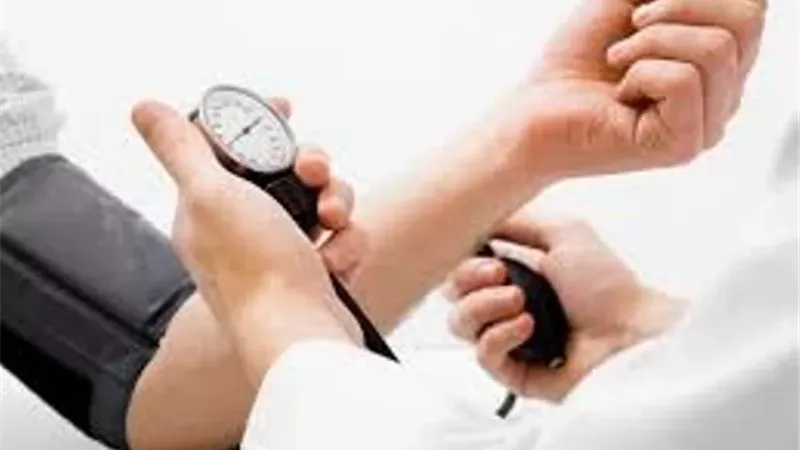 في اليوم العالمي لارتفاع ضغط الدم.. 5 أعراض تكشف الإصابة به