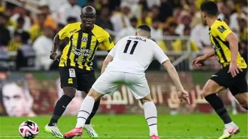 التشكيل الرسمي لمباراة اتحاد جدة والشباب الليلة بالدوري السعودي