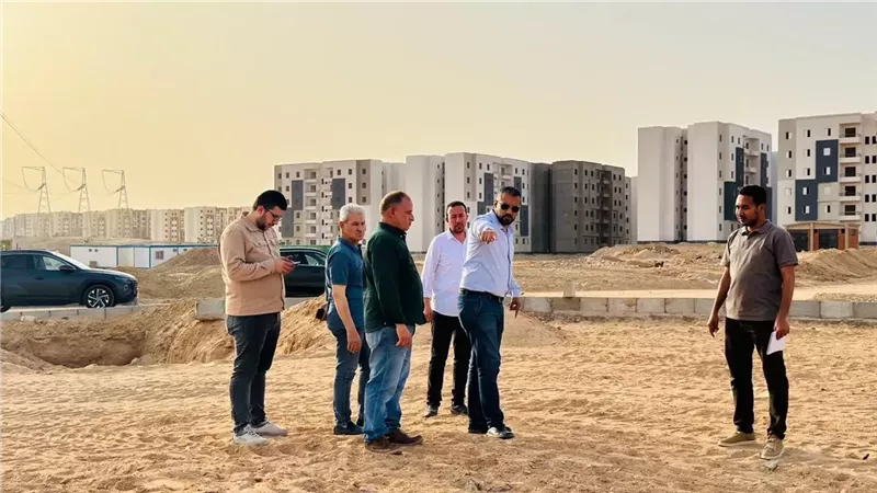 رئيس جهاز العبور الجديدة يتابع مشروعات الصرف والإسكان الاجتماعي