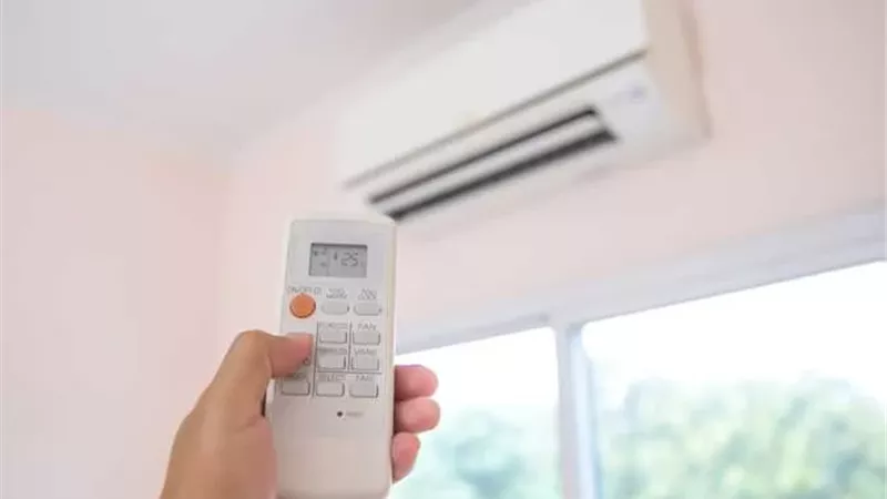 طبيب يحذر: هذا الخطأ الشائع في تشغيل التكييف قد يضر قلبك وصحتك